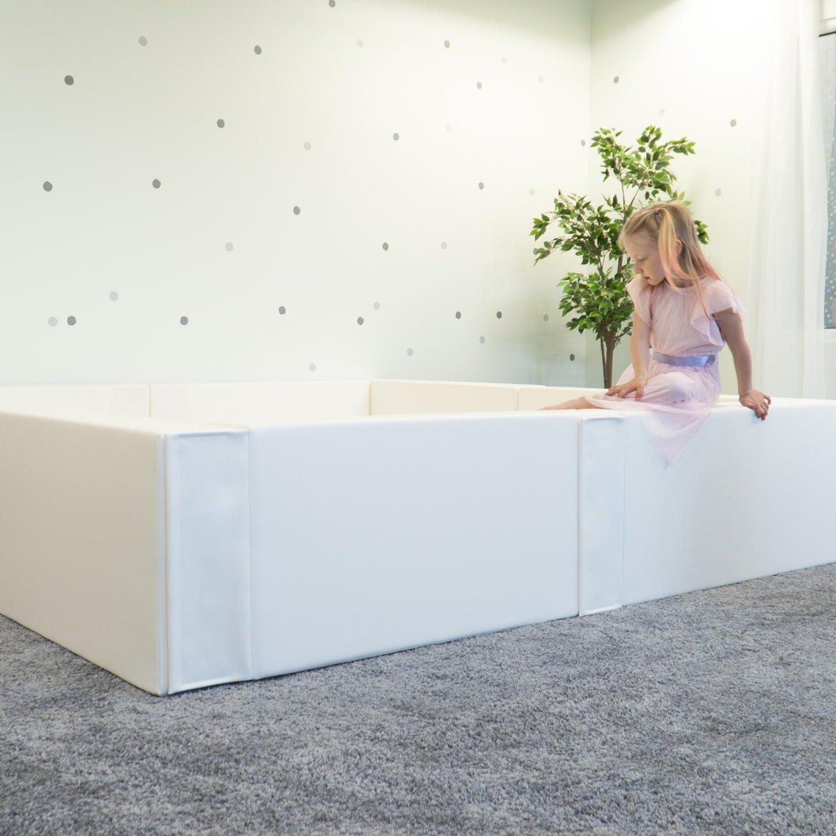 Large Square Ball Pit – White, 240 cm