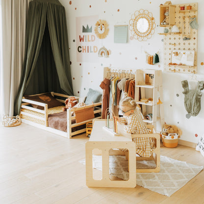 Montessori dětský stoleček a židlička – samostatné stolování, hra a učení (sada s jednou židličkou)
