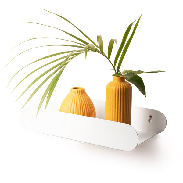 Ewart Woods oblá kovová plovoucí police Kapsle
