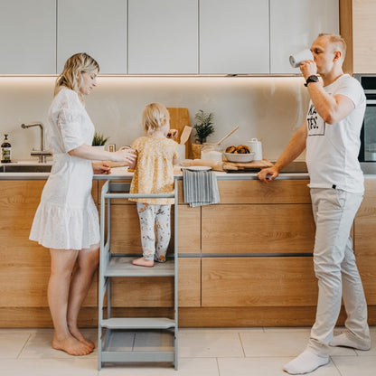Montessori věž pomoci – dětská učící věž