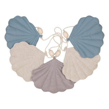 Lněná girlanda moi mili Dusty Blue s pěti mušlemi v nebesky modré, šedé a pískové, délka 3 m – fotografie 3
