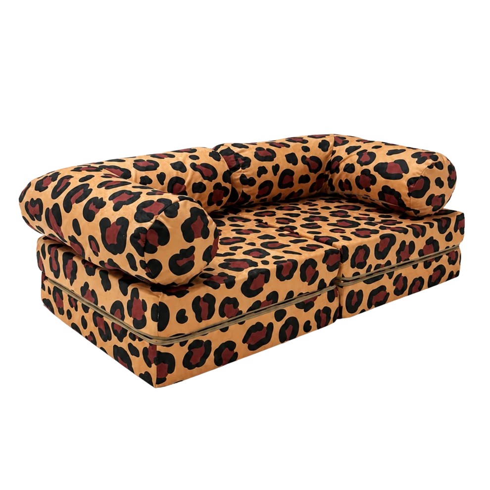 Rozkládací pohovka pro děti 2v1 bees&blooms HoneyHug s leopardím vzorem, nízký gauč