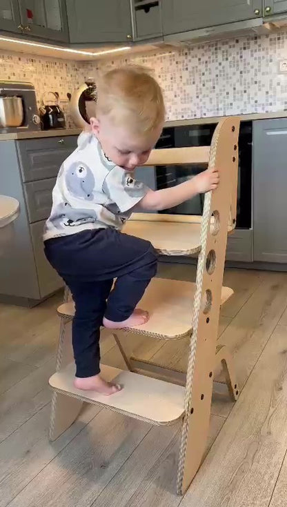 Montessori učící věž a jídelní židlička Louis
