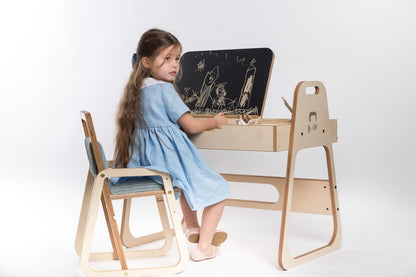 Multisenzorický Montessori stůl Julle