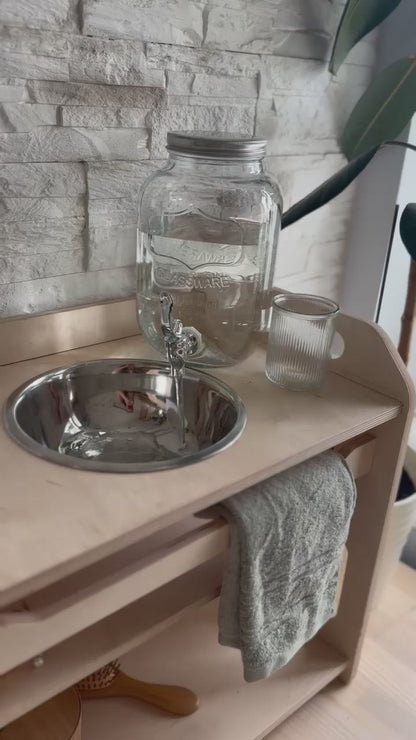 Montessori dřevěný umyvadlový pult s úložným prostorem – malý