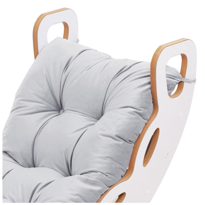 Montessori houpadlo 4v1 Plush Nest, bílé MDF s lezeckou stěnou, skluzavkou a šedým polštářem – fotografie 4