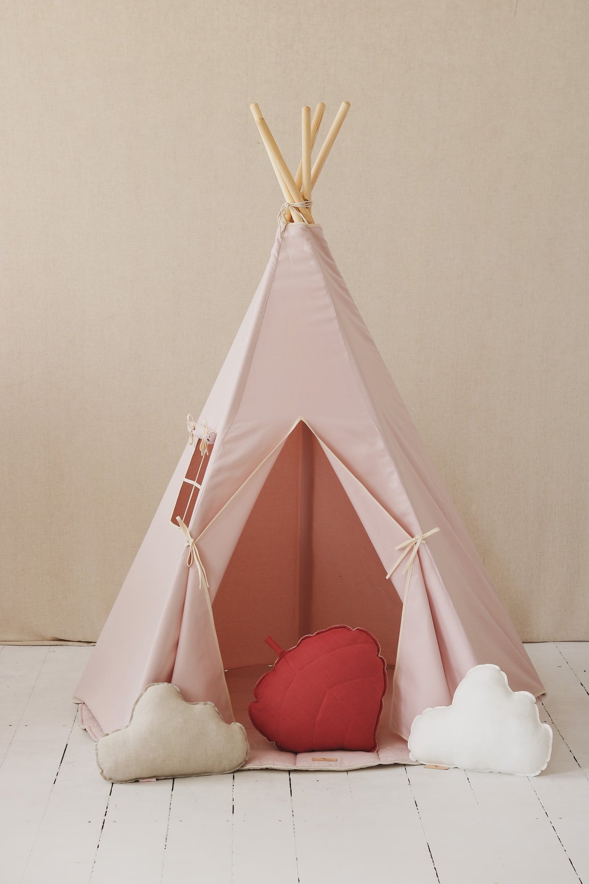 Růžové dětské teepee moi mili z bavlny, jednobarevné, s okénkem se záclonkou – fotografie 4