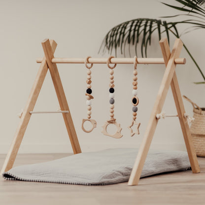 Dřevěná hrazdička Baby Gym
