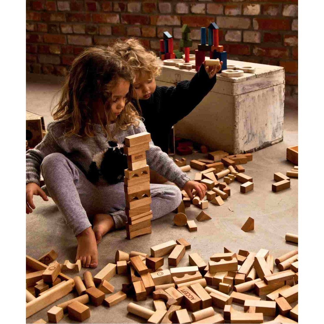 Dřevěné kostky Wooden Story XL v dřevěné krabičce, přírodní odstíny dřeva, 63 ks – pohled 4