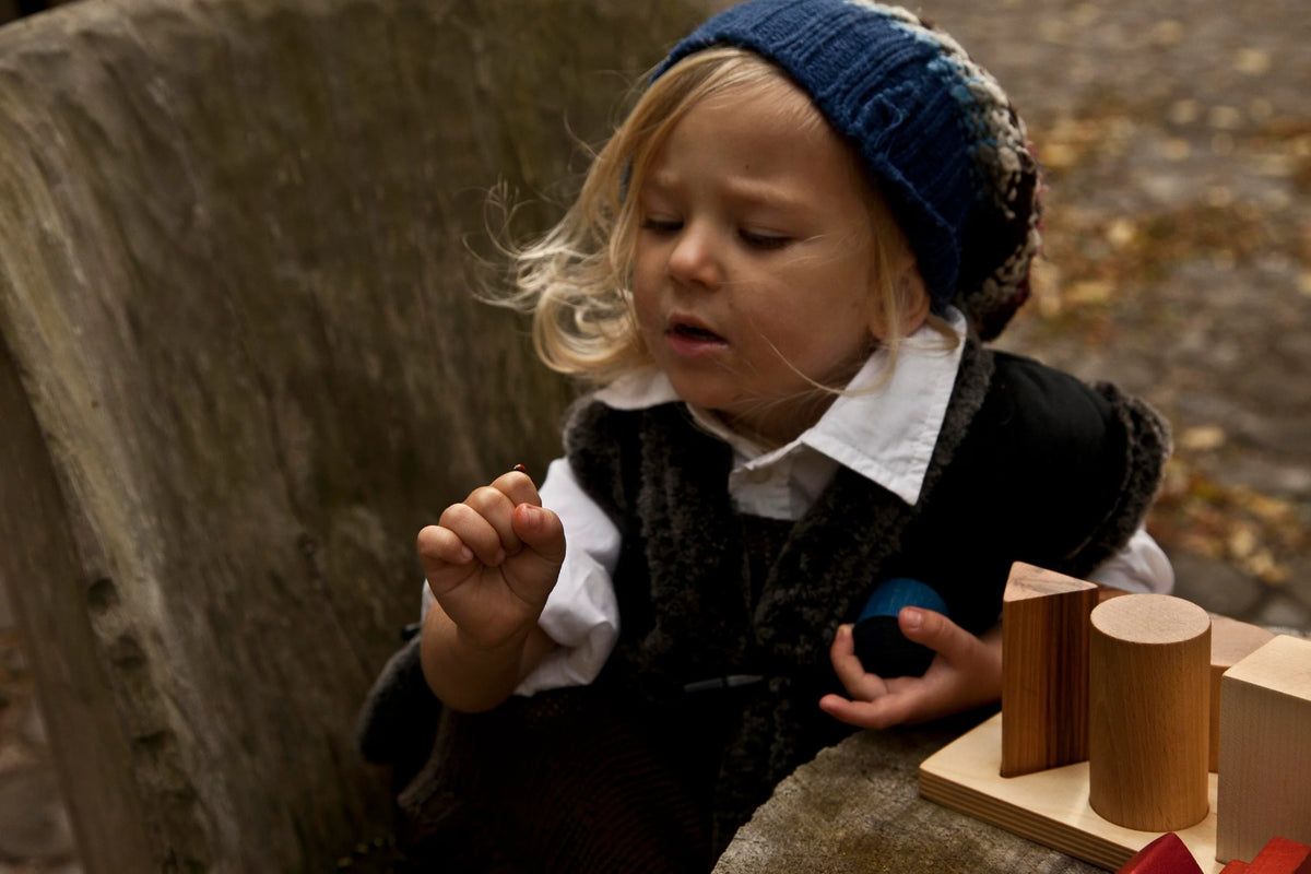 Dřevěné navlékací tvary Wooden Story XL v přírodní barvě dřeva s deskou – pohled 3