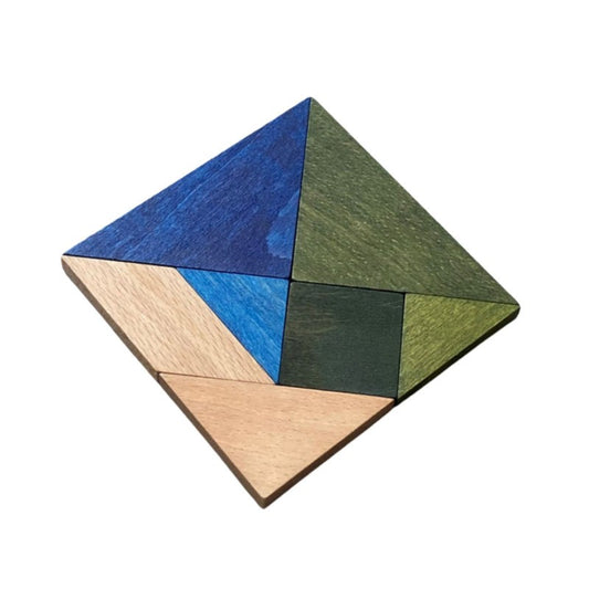 Dřevěný tangram Wooden Story ve studených barvách, 7 dílů se sáčkem